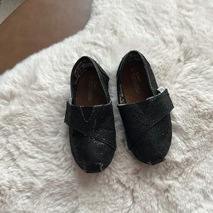 TOMS Kids shoes